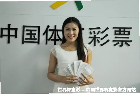 核心团队：多元背景的专业矩阵